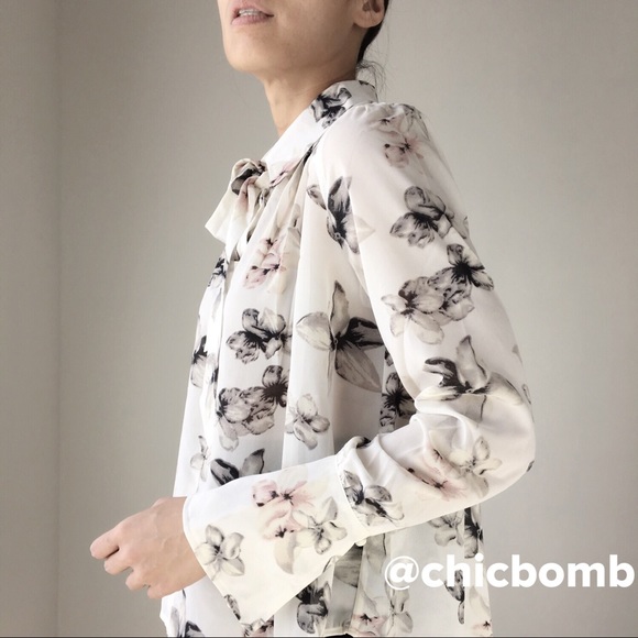 Blair floral ribbon collar blouse top - Picture 3 of 8